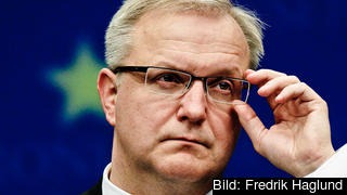Olli Rehn, EU:s ekonomikommissionär, håller ett vakande öga på Grekland.