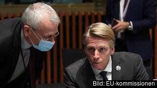 Miljö- och klimatminister Per Bolund på miljöministerrådet i Luxemburg den 6:e oktober 2021.