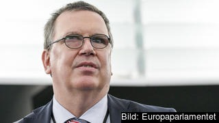 Europaparlamentariker Erik Bergkvist (S) vädjar: vi möta coronakrisen gemensamt, solidariskt, och säkerställa sammanhållningen inom unionen. Europaparlamentariker Erik Bergkvist (S) vädjar: vi möta coronakrisen gemensamt, solidariskt, och säkerställa sammanhållningen inom unionen.