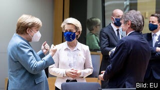 Den tyska förbundskanslern Angela Merkel är arkitekten bakom kompromissen som EU-ledarna ställde sig bakom. Den tyska förbundskanslern Angela Merkel är arkitekten bakom kompromissen som EU-ledarna ställde sig bakom.
