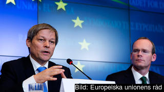 EU:s jordbrukskommissionär Dacian Cioloş och den irländske landsbygdsministern Simon Coveney efter tisdagens förhandlingar.