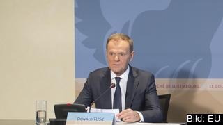 Europeiska rådets ordförande Donald Tusk presenterade riktlinjerna under ett besök i Luxemburg. Europeiska rådets ordförande Donald Tusk presenterade riktlinjerna under ett besök i Luxemburg.