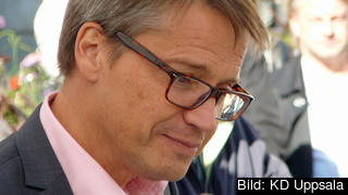 Vi behöver nu fundera på vilka maktbefogenheter vi kan flytta tillbaka till nationalstaterna, snarare än tvärtom. Det skriver Kristdemokraternas partiledare Göran Hägglund i en debattartikel i Svd. Vi behöver nu fundera på vilka maktbefogenheter vi kan flytta tillbaka till nationalstaterna, snarare än tvärtom. Det skriver Kristdemokraternas partiledare Göran Hägglund i en debattartikel i Svd.