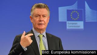 EU:s handelskommissionär Karel De Gucht har råkat i onåd med belgiska skatteverket. Arkivbild. EU:s handelskommissionär Karel De Gucht har råkat i onåd med belgiska skatteverket. Arkivbild.