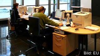 Arkivbild på kontor innefrån EU-parlamentet. Människorna på bilden har inget med artikeln att göra.  Arkivbild på kontor innefrån EU-parlamentet. Människorna på bilden har inget med artikeln att göra.