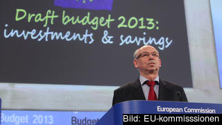 En budget för investering i tillväxt och jobb kallar budgetkommissionär Janusz Lewandowski sitt förslag. En budget för investering i tillväxt och jobb kallar budgetkommissionär Janusz Lewandowski sitt förslag.