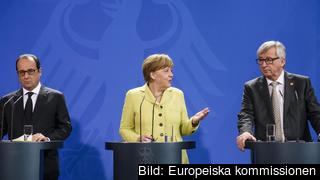 Frankrikes François Hollade, Tysklands Angela Merkel och EU-kommissionens Jean-Claude Juncker. 