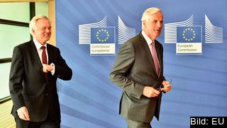Tonerna var betydligt gladare efter den fjärde rundan i brexitförhandlingarna. Arkivbild. Tonerna var betydligt gladare efter den fjärde rundan i brexitförhandlingarna. Arkivbild.