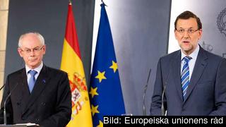 Europeiska rådets ordförande Herman Van Rompuy och Spaniens premiärminister Mariano Rajoy under torsdagens presskonferens. Europeiska rådets ordförande Herman Van Rompuy och Spaniens premiärminister Mariano Rajoy under torsdagens presskonferens.